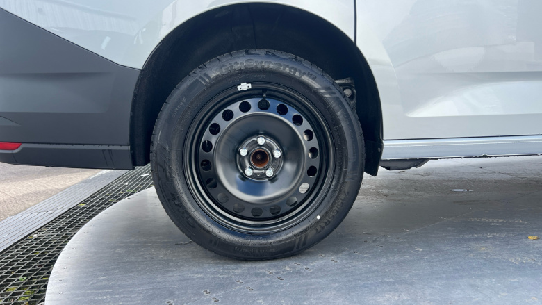 Ford Transit Connect 250 L2 Petrol 1.5 EcoBoost PHEV 150 Trend Van Auto